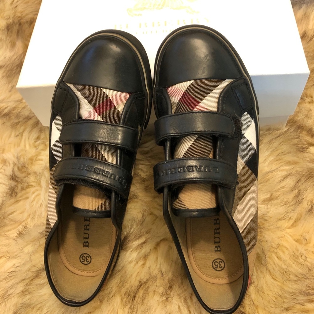 Burberry kids shoes